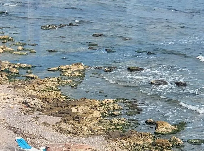 Breathe בית הארחה